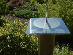 sundial in stainless steel  - Horniman Museum